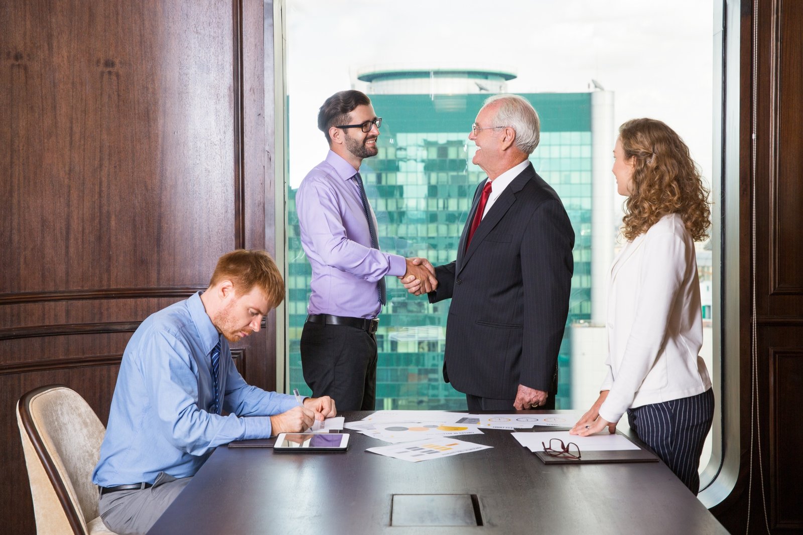 How to Leverage Buyer Committees in Complex B2B Sales